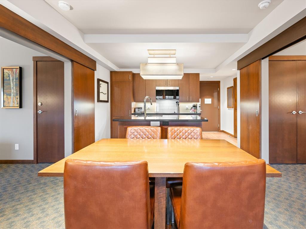 #106A – 2020 London Lane