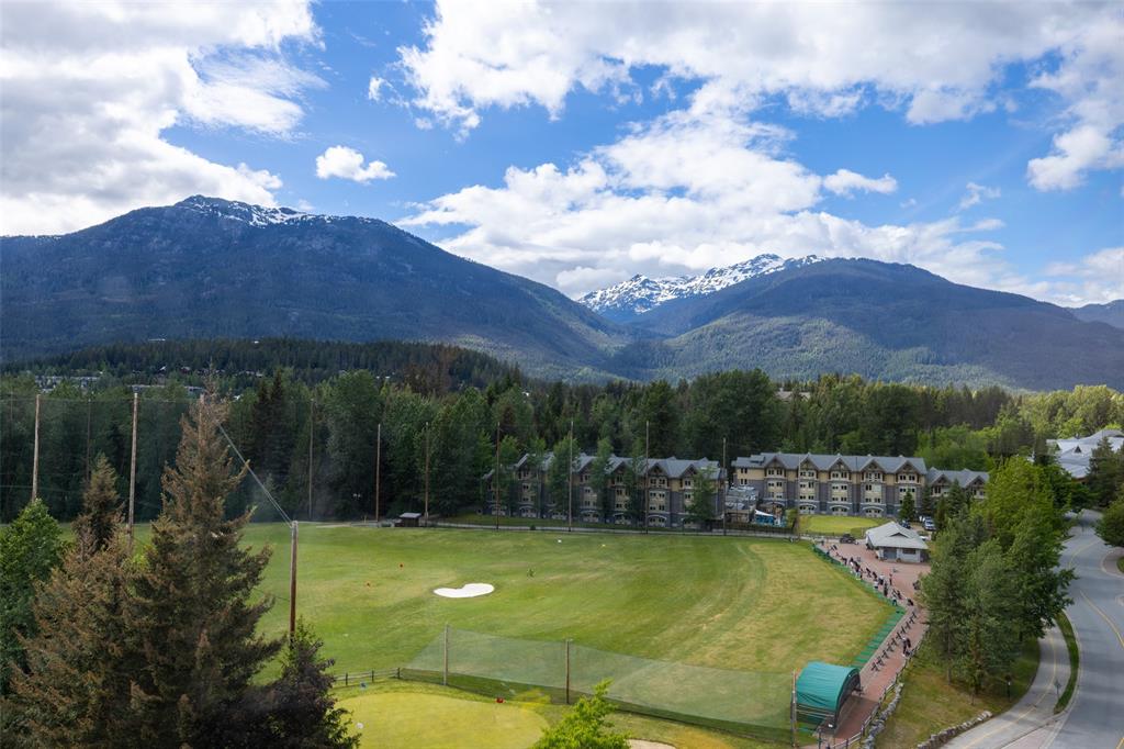 #858 – 4090 Whistler Way