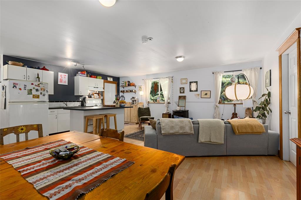 7596 Taylor Road