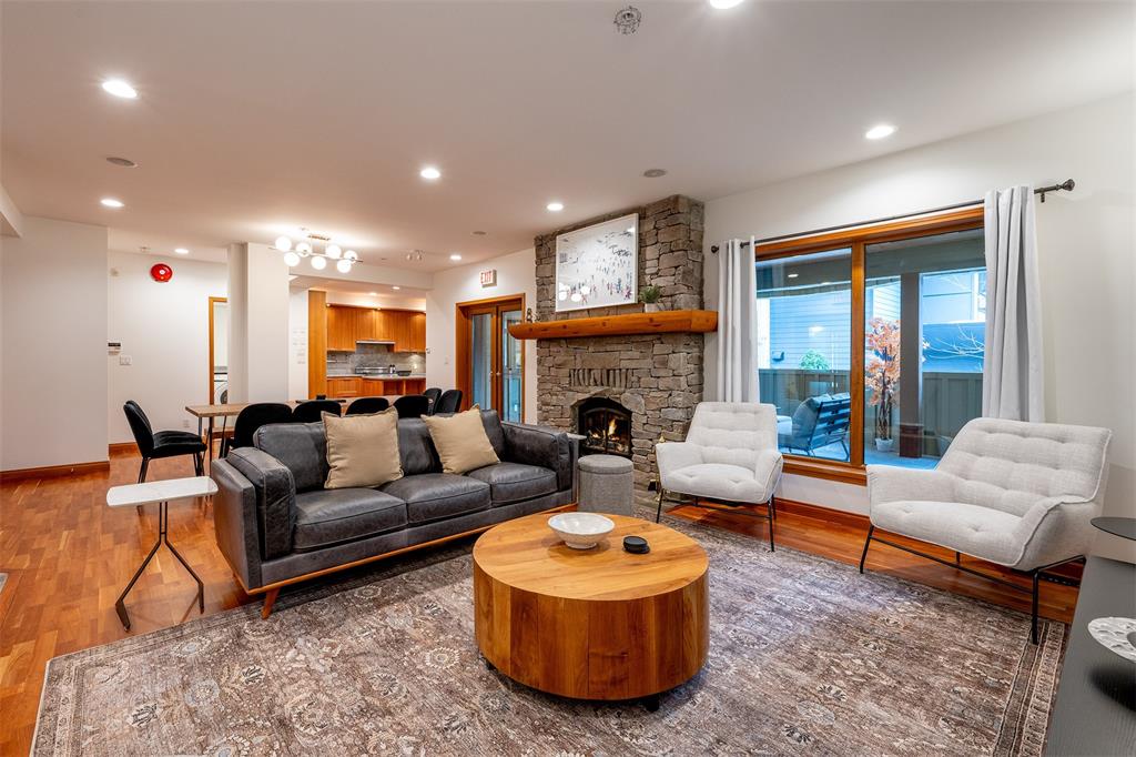 3012 Alpine Crescent