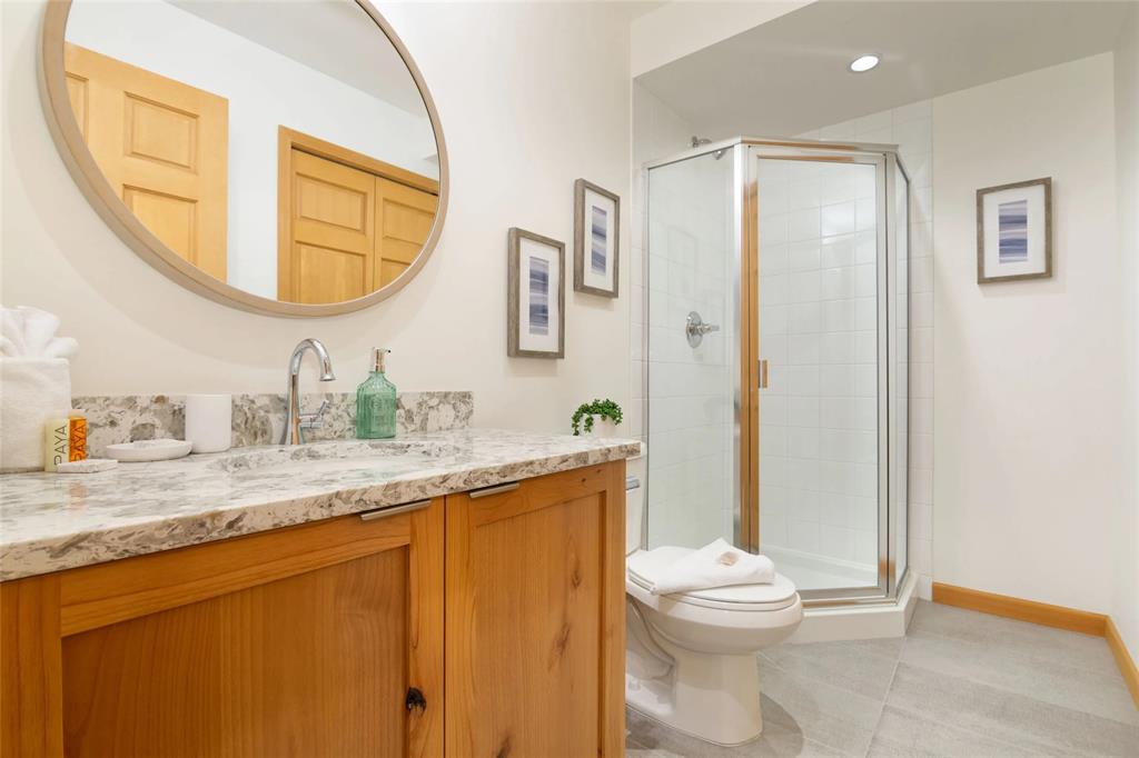 #18 – 4355 Northlands Boulevard
