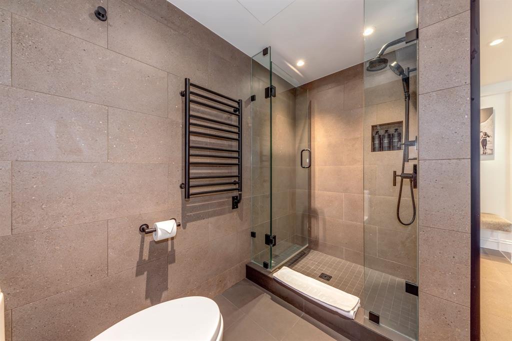#401 – 4557 Blackcomb Way