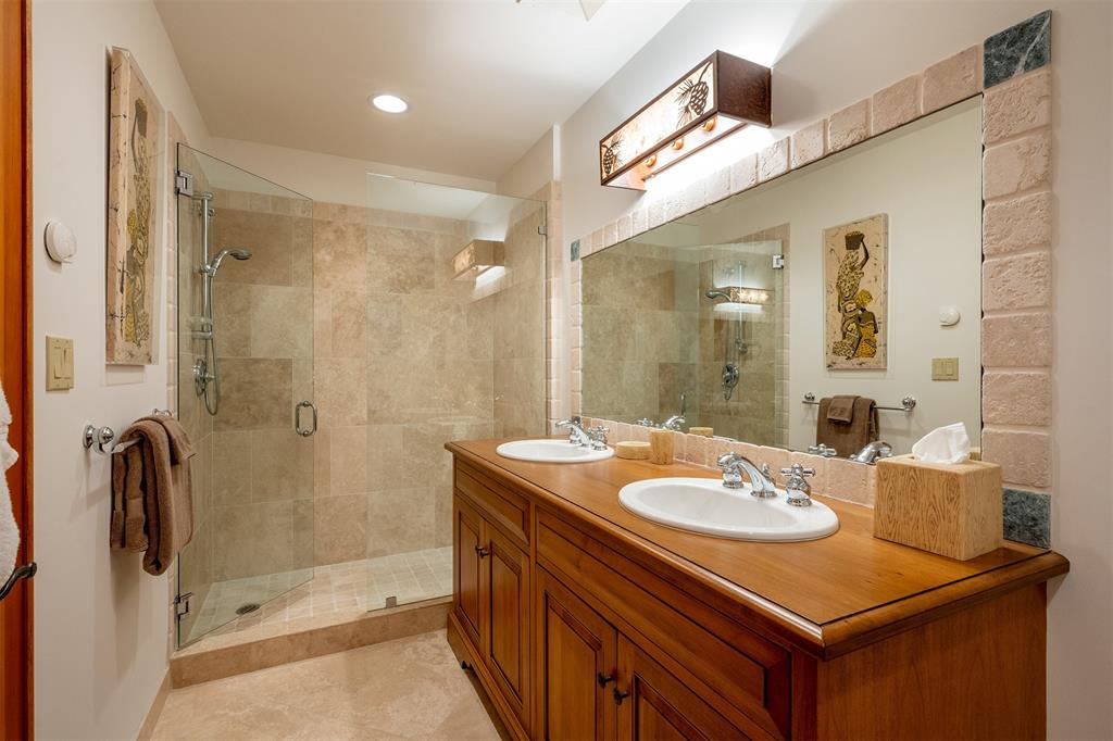 3826 Sunridge Drive