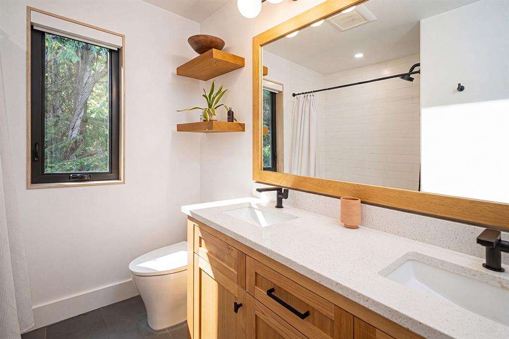 2524 Whistler Road
