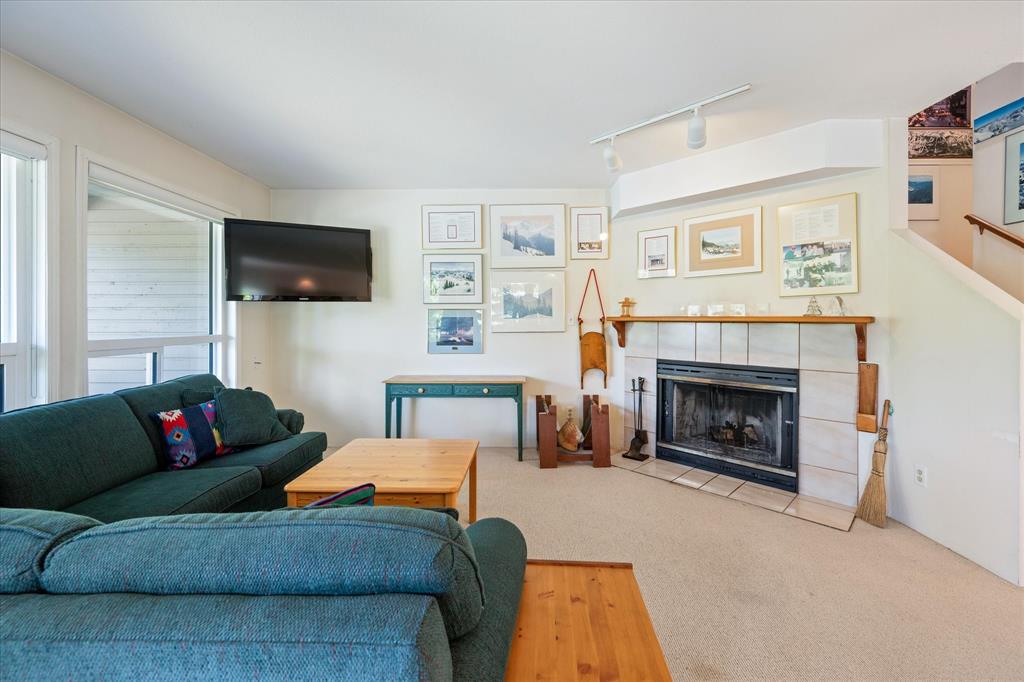 #4 – 2100 Eva Lake Road