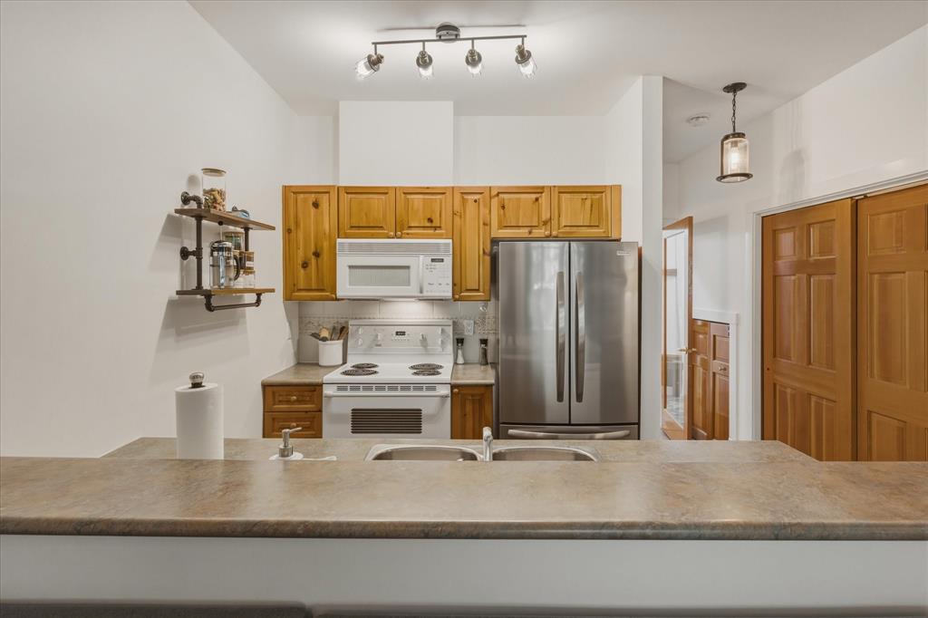 #308 – 4405 Blackcomb Way