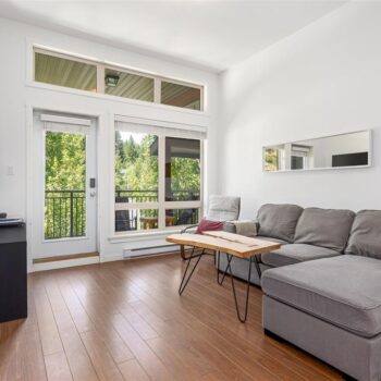 #7 – 7450 Propsect Street