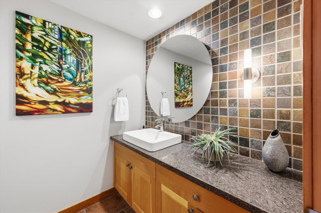 8323 Glen Abbey Lane