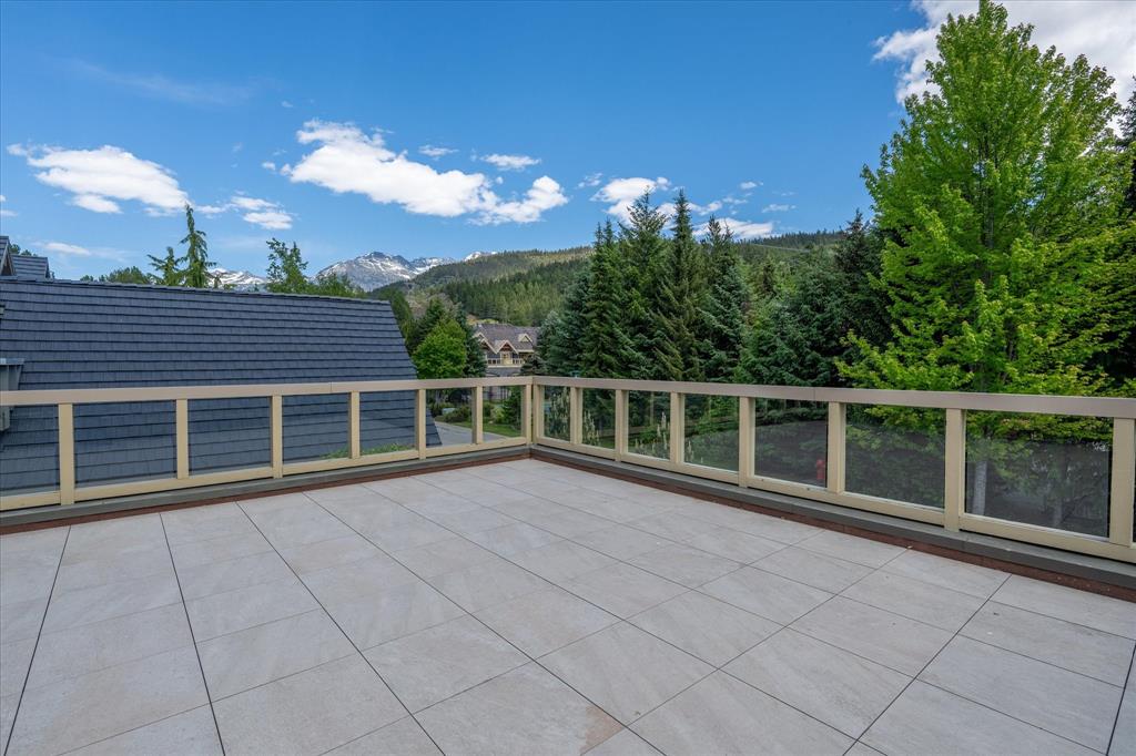 8323 Glen Abbey Lane