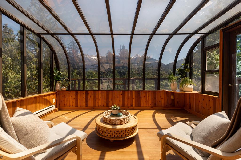 9480 Emerald Drive