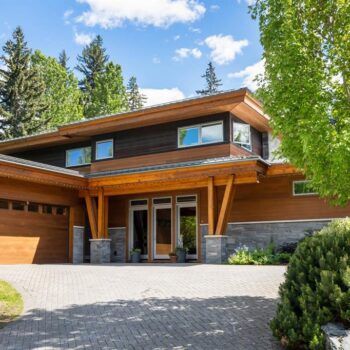 8003 Cypress Place