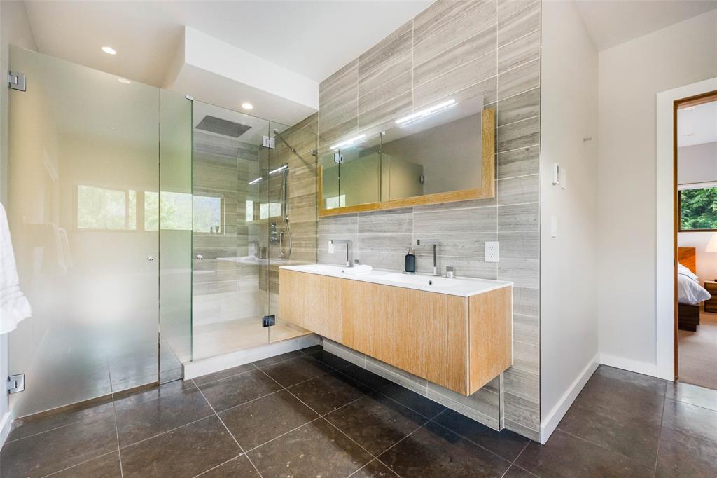 8003 Cypress Place