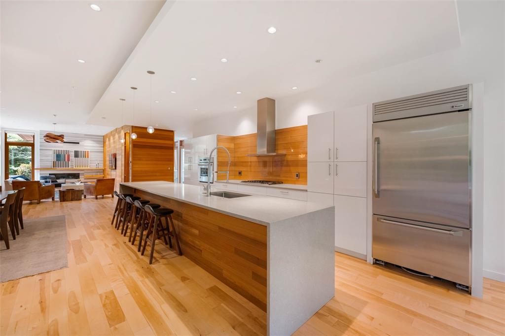 8003 Cypress Place