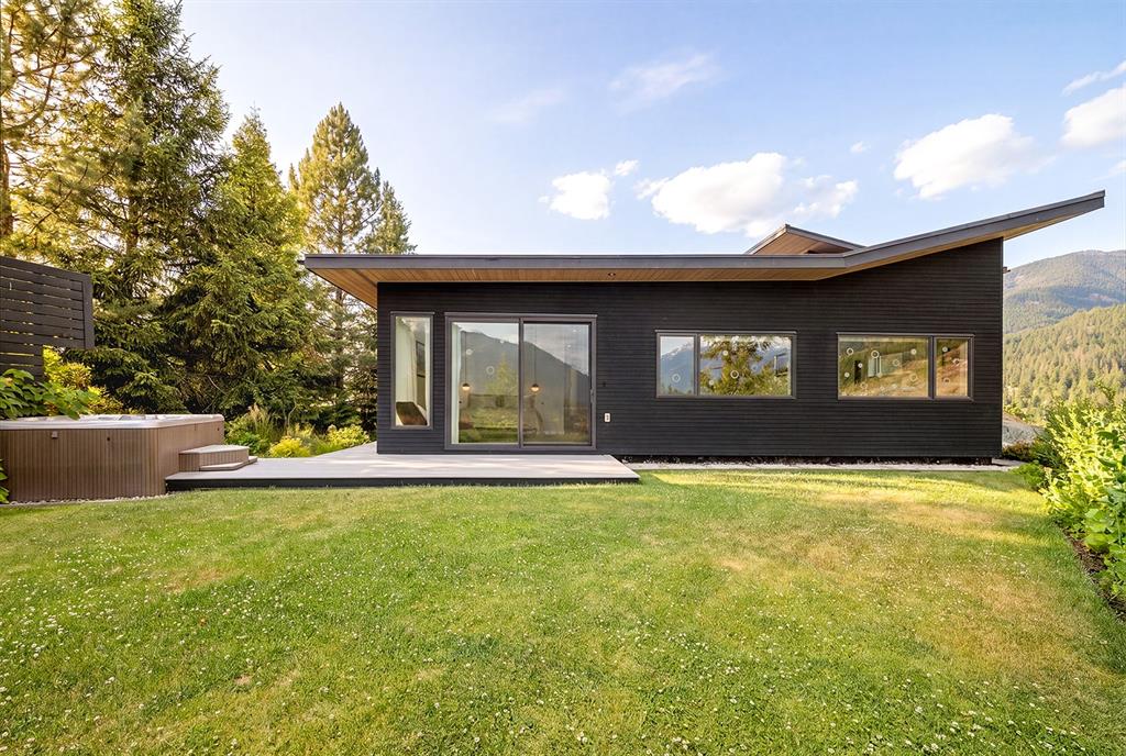 1764 Pinewood Drive