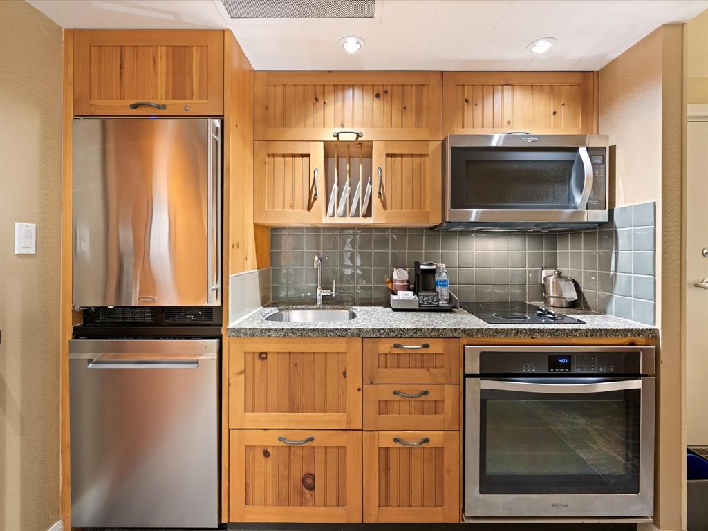 #516 – 4090 Whistler Way