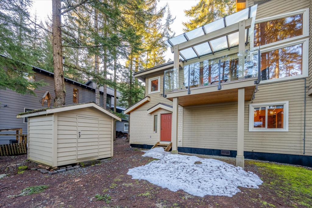 3205 Arbutus Drive