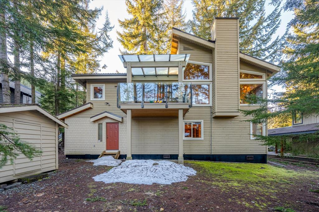 3205 Arbutus Drive