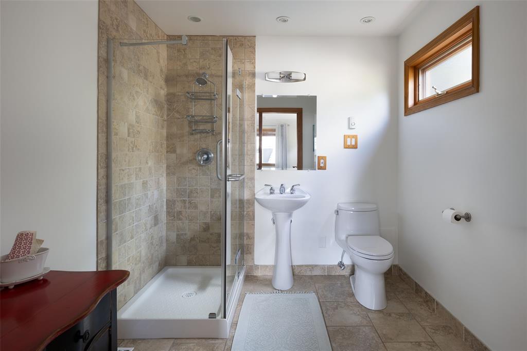 9503 Emerald Drive