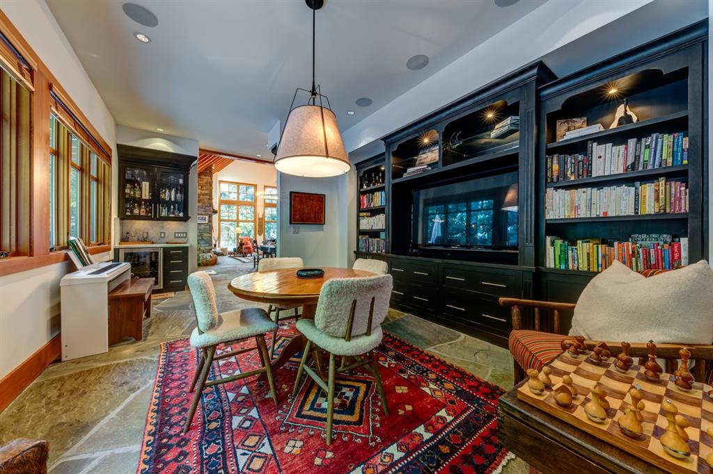 3205 Archibald Way
