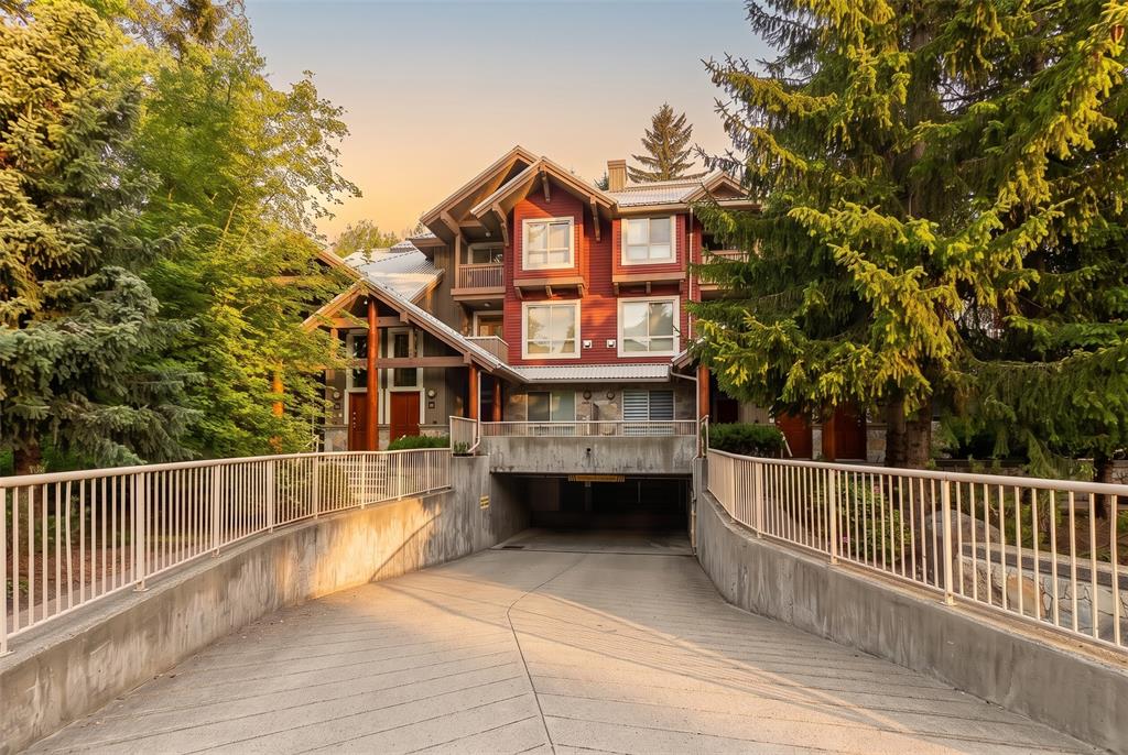 #20 – 4385 Northlands Boulevard