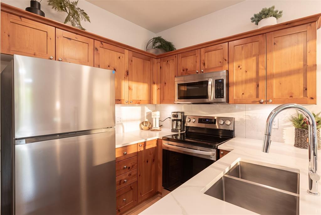 #20 – 4385 Northlands Boulevard