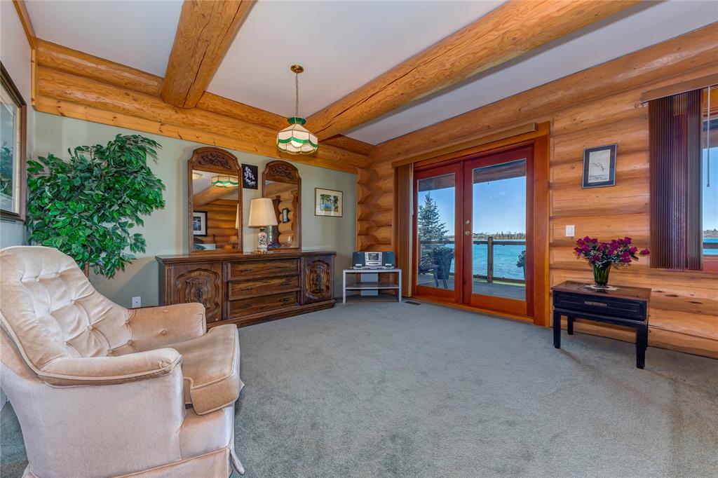263 Green Lake Road South