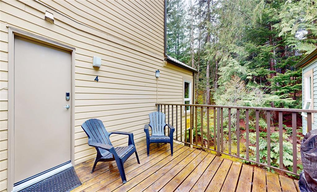 #4 – 2235 Sapporo Drive