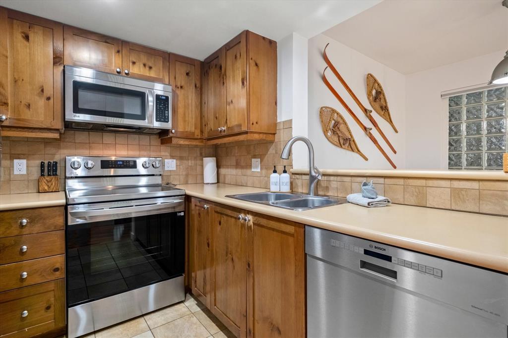 #68 – 4355 Northlands Boulevard