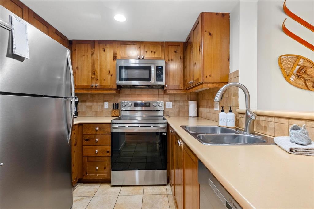 #68 – 4355 Northlands Boulevard