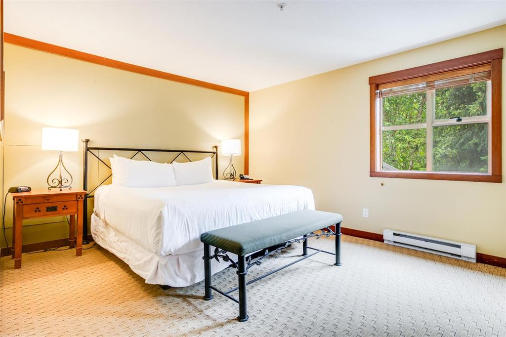 #303G2 – 4653 Blackcomb Way