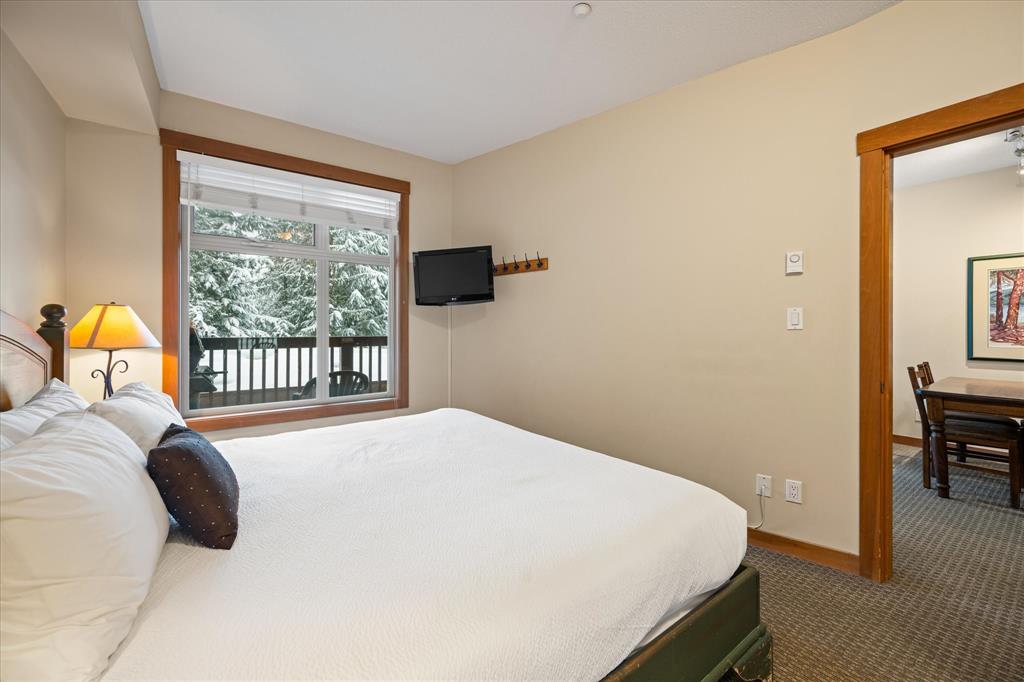 #212 – 4660 Blackcomb Way