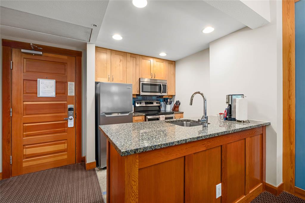 #230B – 2036 London Lane