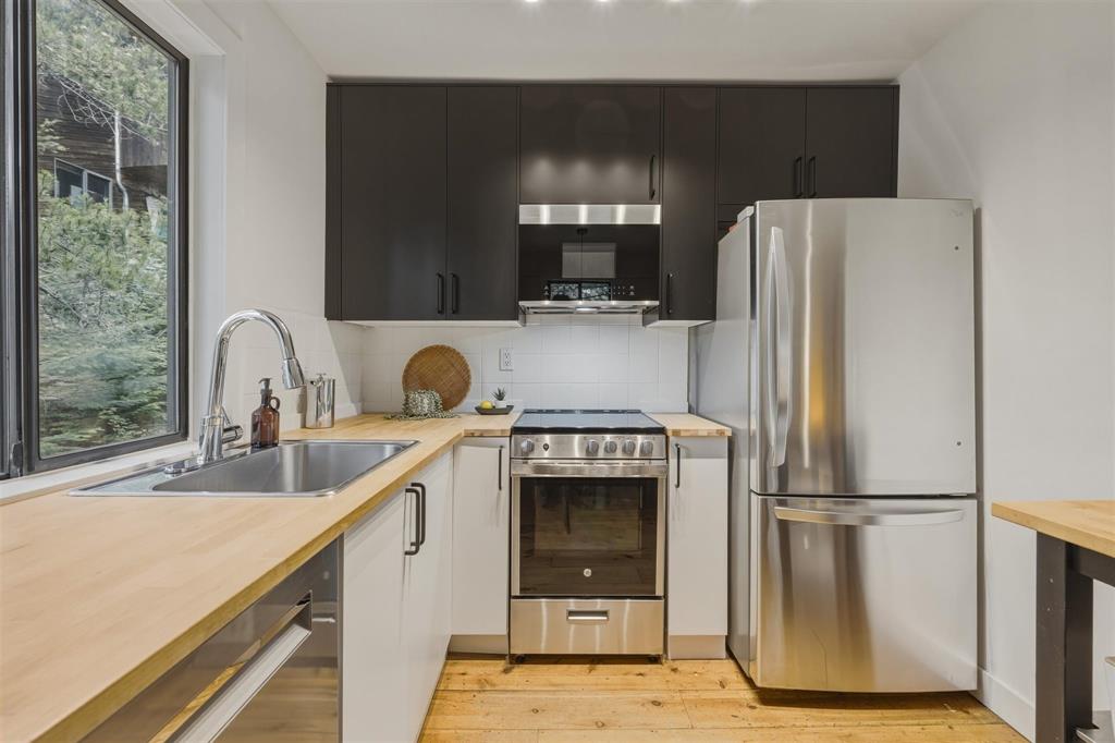 #A1 – 3031 St. Anton Way