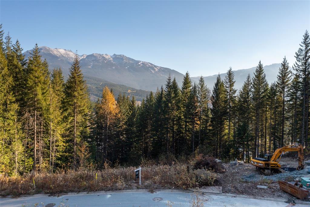 8590 Ashleigh McIvor Drive