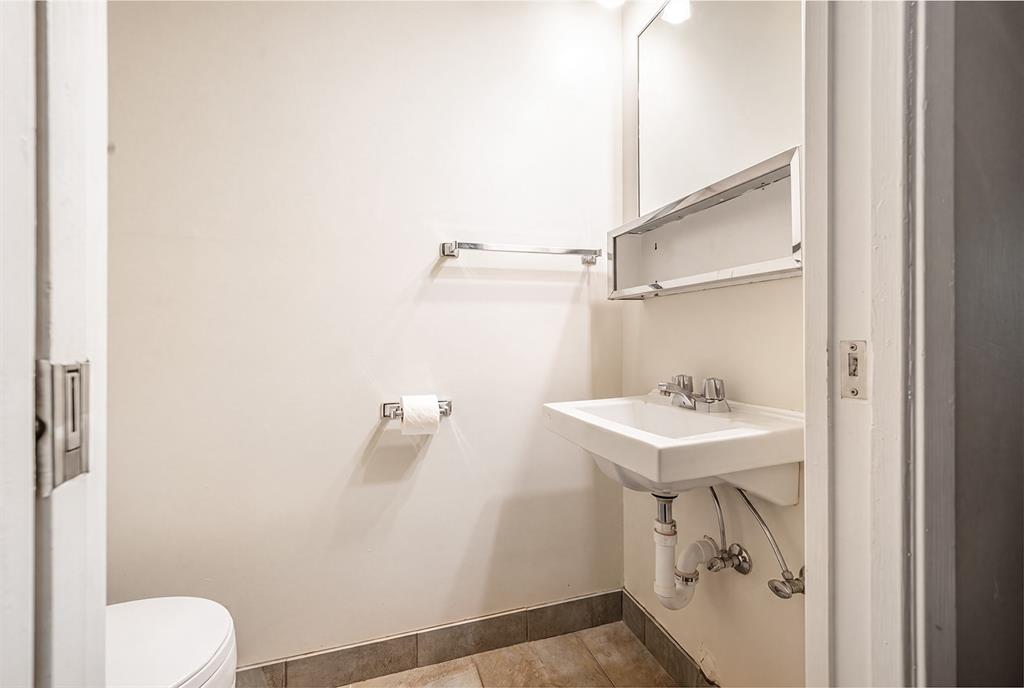 #79 – 2400 Cavendish Way