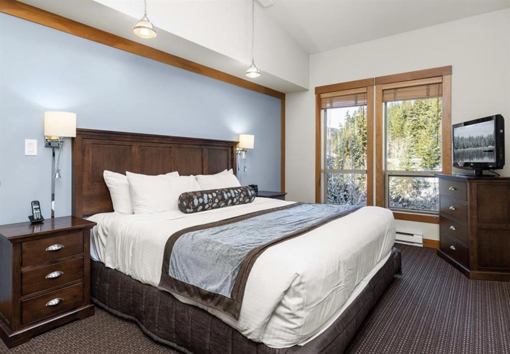 #220D – 2036 London Lane