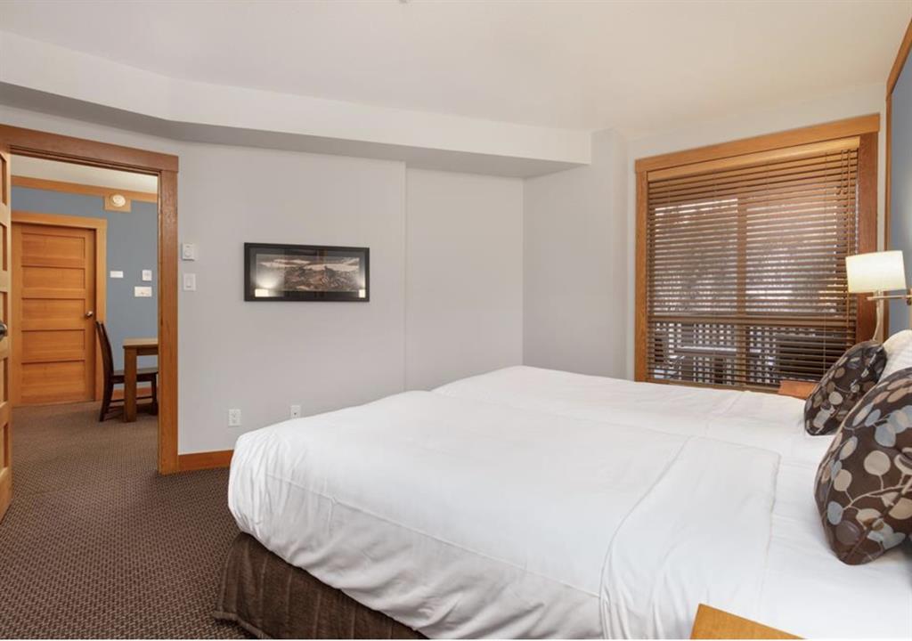 #220D – 2036 London Lane