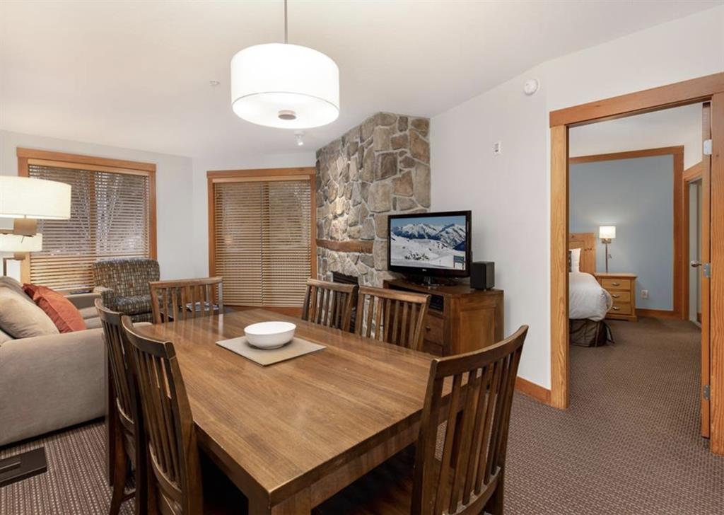 #220D – 2036 London Lane