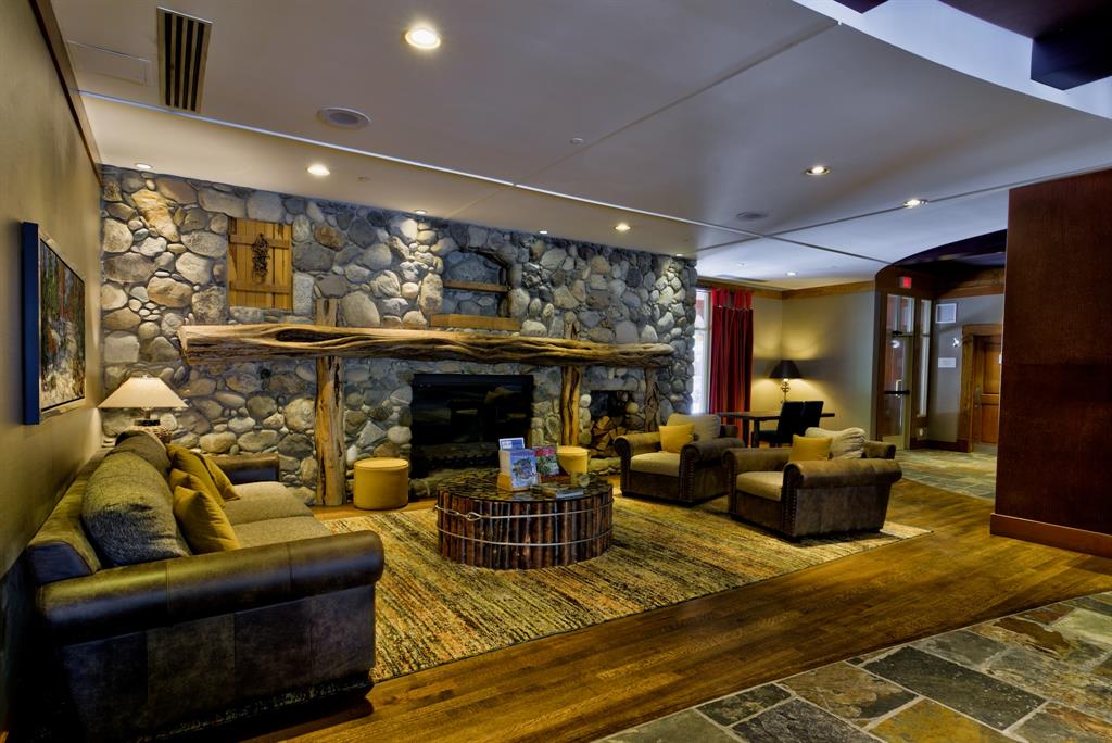 #638A – 2036 London Lane