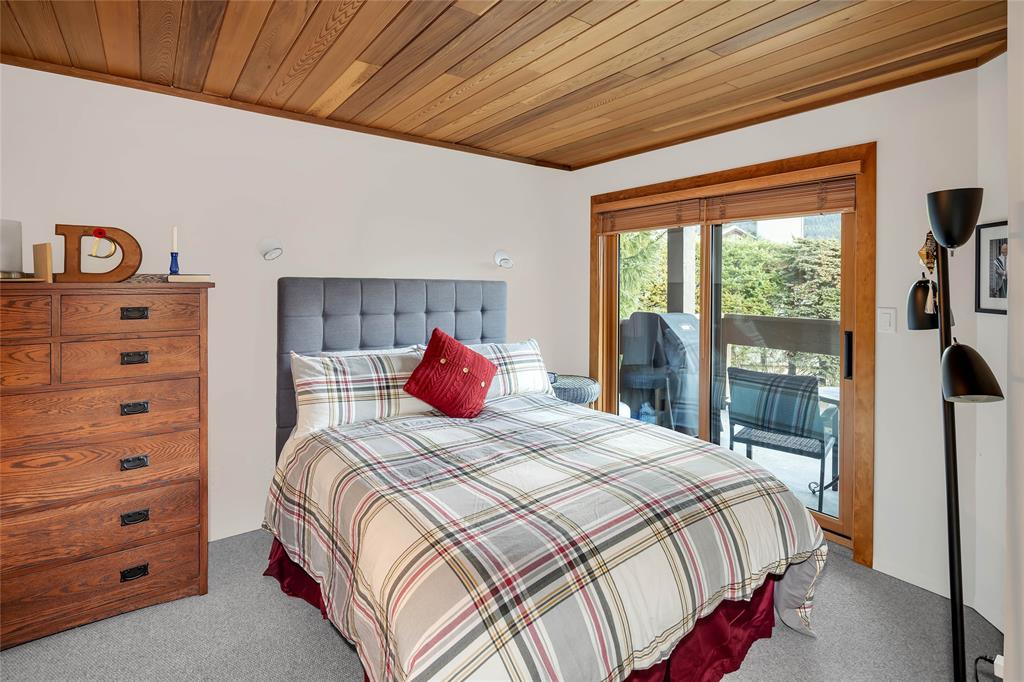 #109 – 6117 Eagle Drive