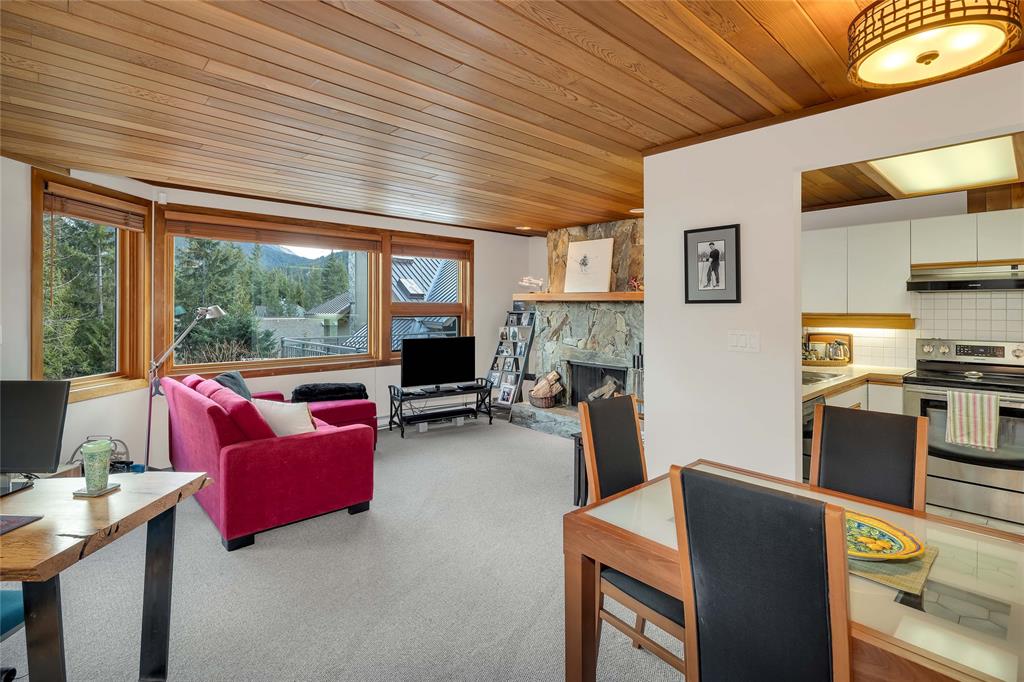 #109 – 6117 Eagle Drive