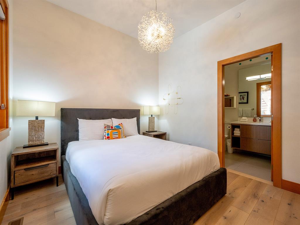 #21 – 8400 Ashleigh McIvor Drive