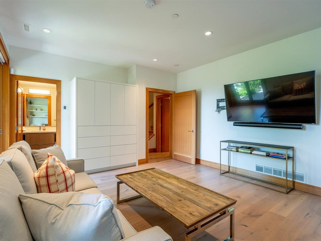 #21 – 8400 Ashleigh McIvor Drive