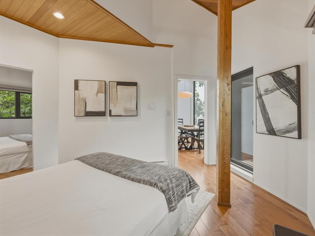 #5 – 4201 Sunshine Place