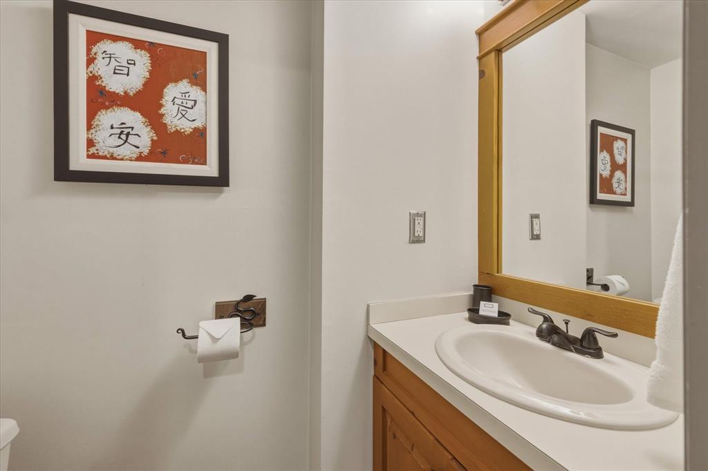 #9 – 4510 Blackcomb Way