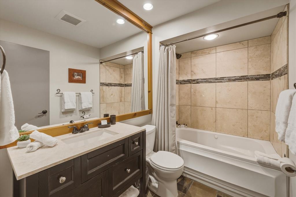 #9 – 4510 Blackcomb Way