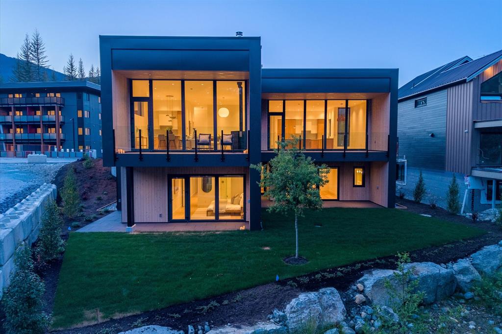 1702 River Run Place