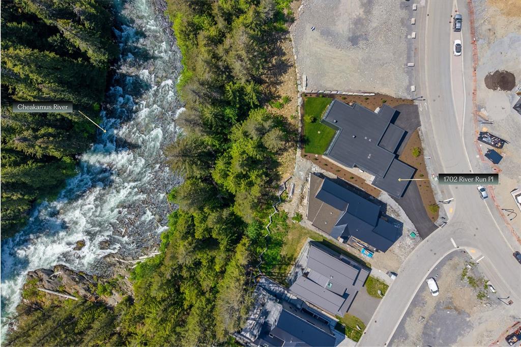 1702 River Run Place
