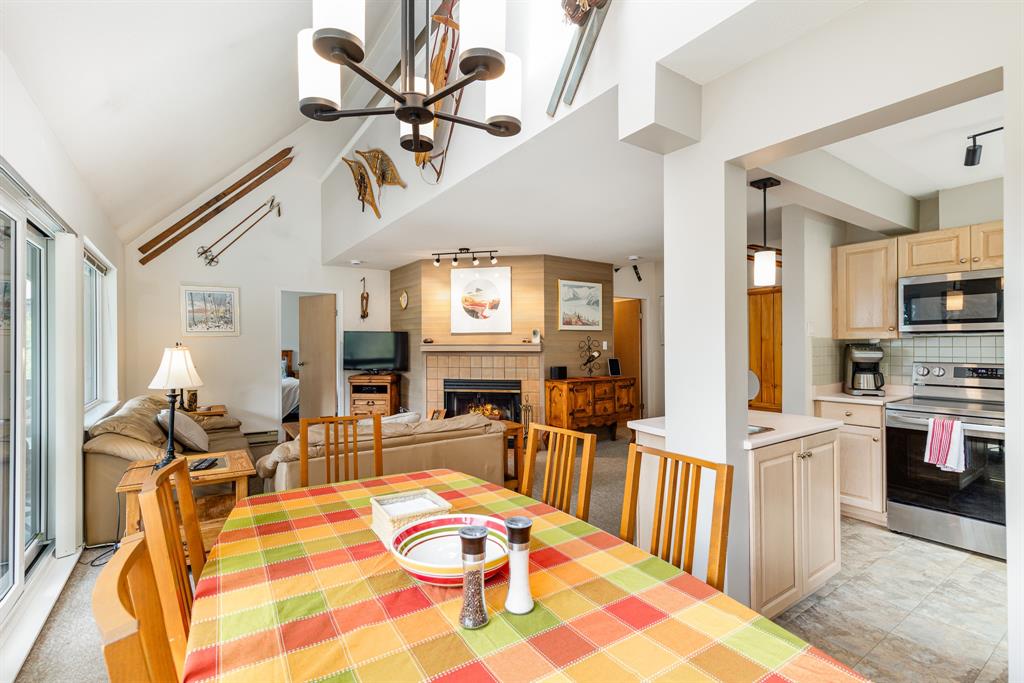2544 Snowridge Circle