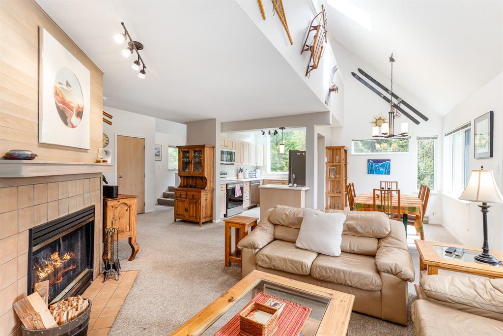 2544 Snowridge Circle